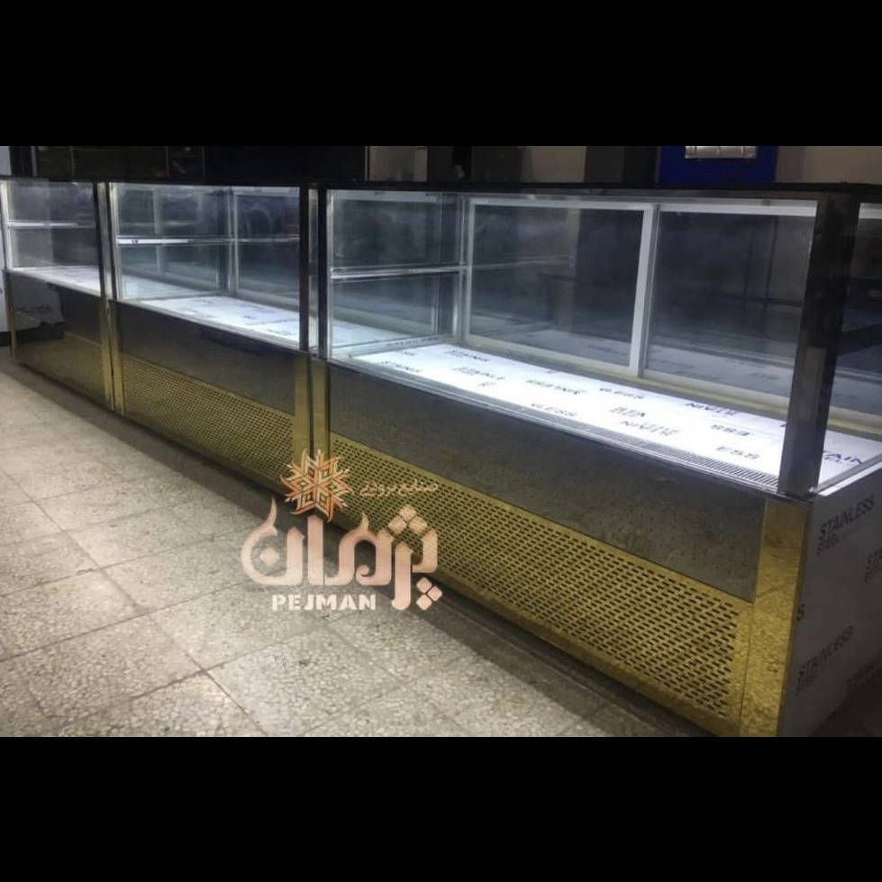 یخچال قنادی