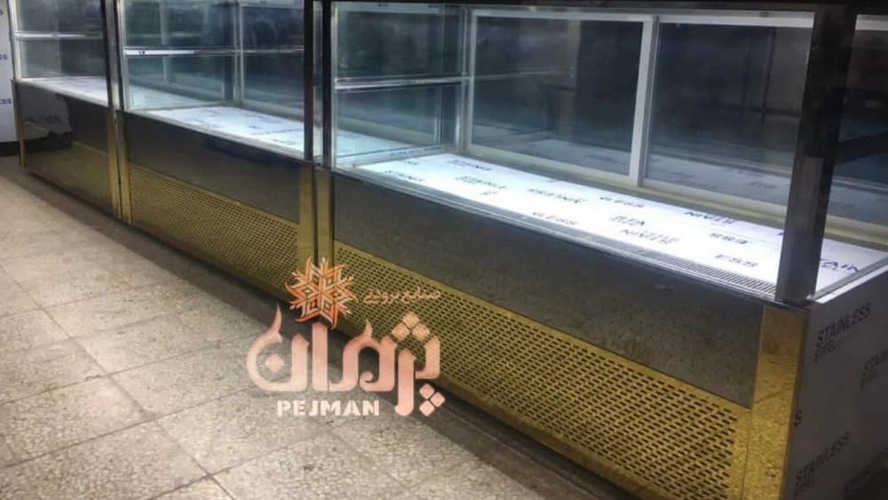 یخچال و فریزر ایستاده و مکعبی